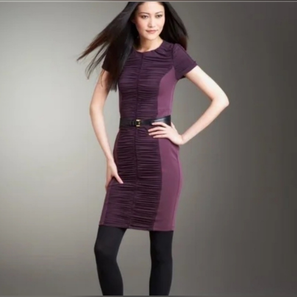 💛 23. Burberry Size 8 Dress